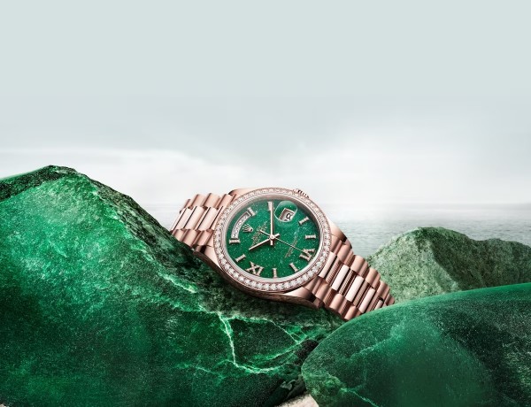 2023-oyster-perpetual-day-date-36-emerald