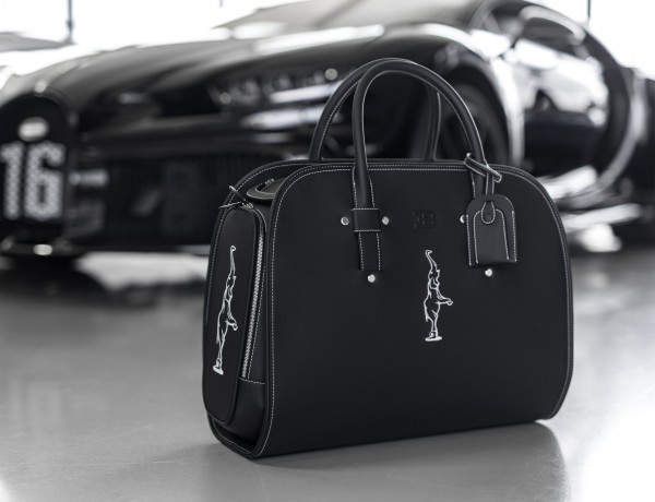 bugatti-chiron-luggage-set-schedoni