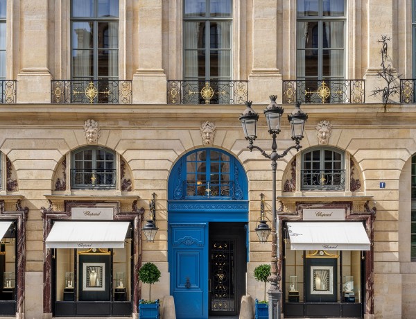 exterior-of-chopard-hotel-1-place-vandome