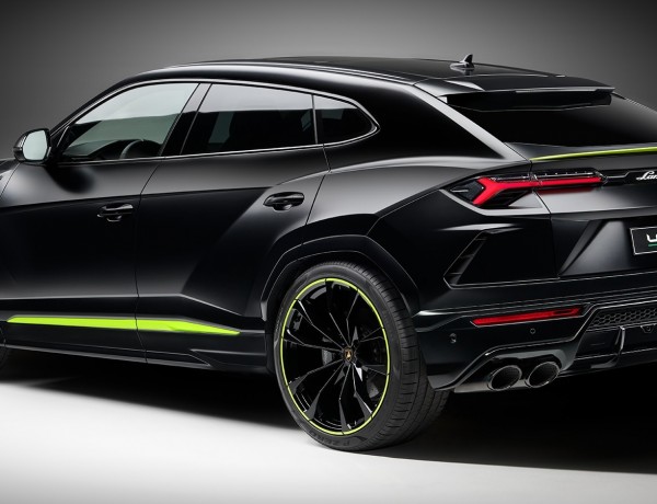 Lamborghini-Urus-Graphite-Capsule-back