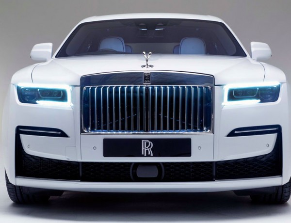 Rolls-Royce-2021-Ghost