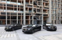 Rolls-Royce Presents an Exhibition of Black Badge Cars Captured at Night-time in Tokyo